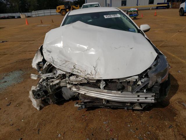 Photo 11 from auction – 2020 TOYOTA COROLLA LE with VIN 5YFEPRAE7LP027383