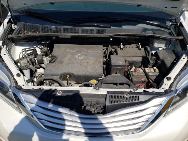 Photo 12 from auction – 2015 TOYOTA SIENNA XLE with VIN 5TDYK3DC6FS677269