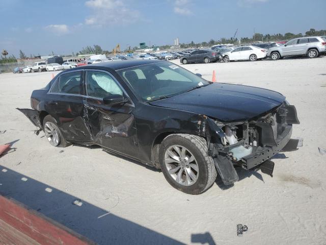 Photo 4 from auction – 2015 CHRYSLER 300 LIMITE with VIN 2C3CCAAG4FH760561