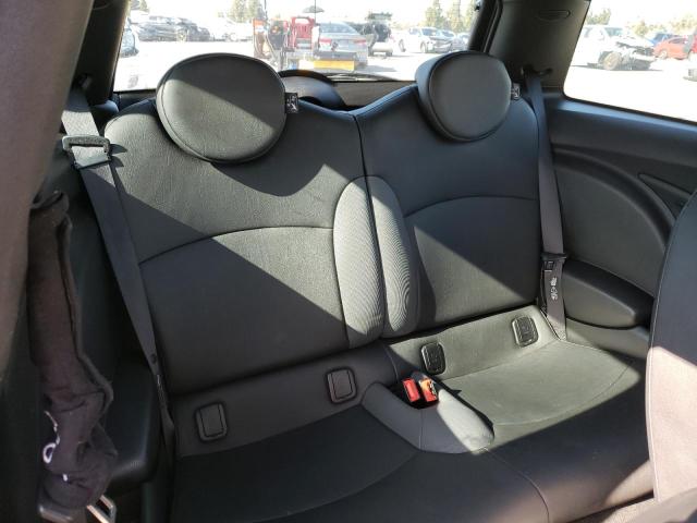 Photo 10 from auction – 2010 MINI COOPER S with VIN WMWMF7C5XATZ69088