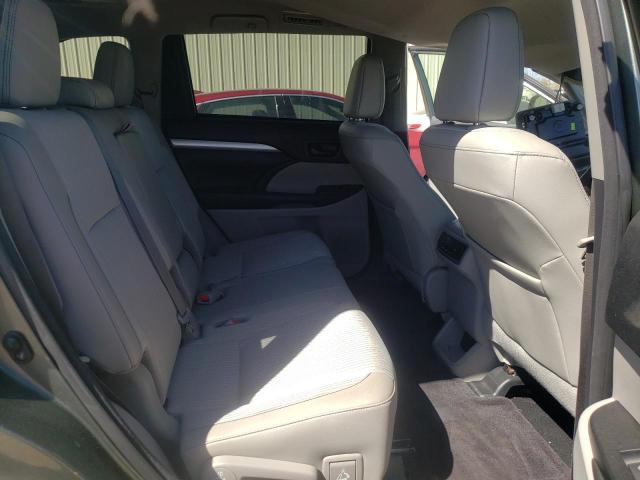 Photo 11 from auction – 2018 TOYOTA HIGHLANDER with VIN 5TDZZRFH0JS240985