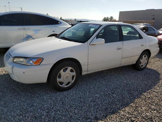 TOYOTA CAMRY CE 1998 with VIN JT2BF22K4W0125022 - Photo from auction