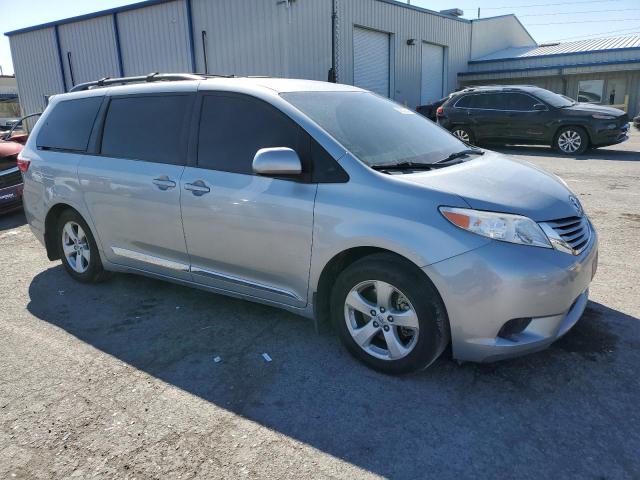 Photo 4 from auction – 2015 TOYOTA SIENNA LE with VIN 5TDKK3DC8FS686934