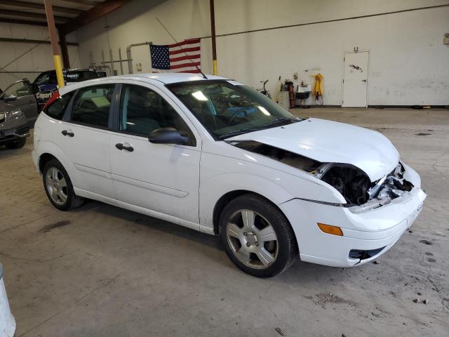Photo 4 from auction – 2005 FORD FOCUS ZX5 with VIN 3FAFP37N35R133177