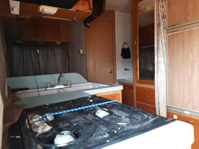 Photo 9 from auction – 2001 FORD ECONOLINE with VIN 1FDWE35L81HA67301