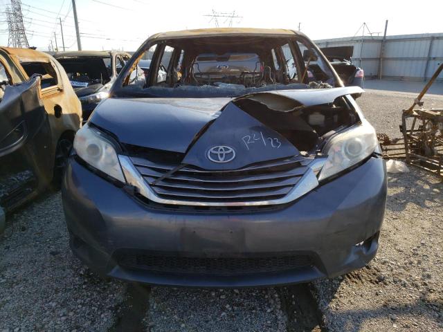 Photo 5 from auction – 2017 TOYOTA SIENNA XLE with VIN 5TDYZ3DC0HS877692