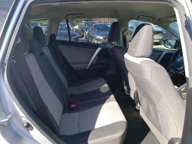 Photo 11 from auction – 2015 TOYOTA RAV4 LE with VIN JTMBFREV4FD157998