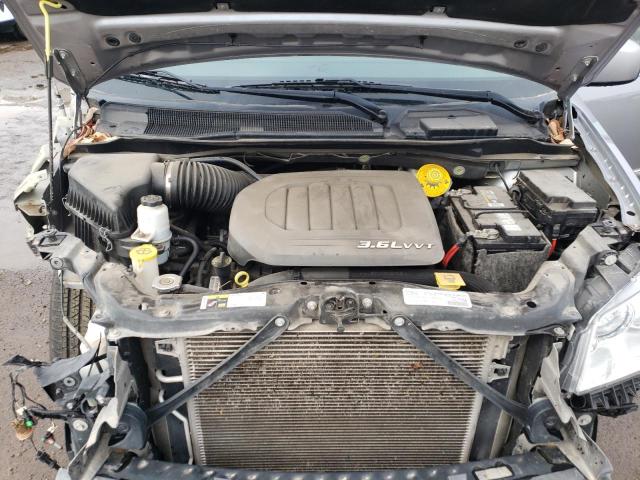 Photo 12 from auction – 2015 CHRYSLER TOWN & COU with VIN 2C4RC1BG5FR696027