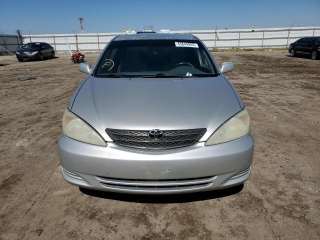 Photo 5 from auction – 2002 TOYOTA CAMRY LE with VIN 4T1BF30K02U526677
