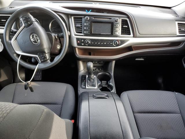 Photo 8 from auction – 2017 TOYOTA HIGHLANDER with VIN 5TDBZRFH2HS463444