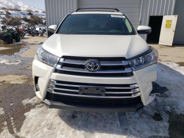 Photo 5 from auction – 2017 TOYOTA HIGHLANDER with VIN 5TDDZRFH8HS422132