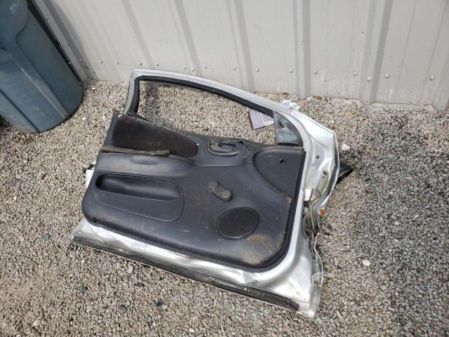 Photo 12 from auction – 2001 DODGE NEON SE with VIN 1B3ES46C61D275781