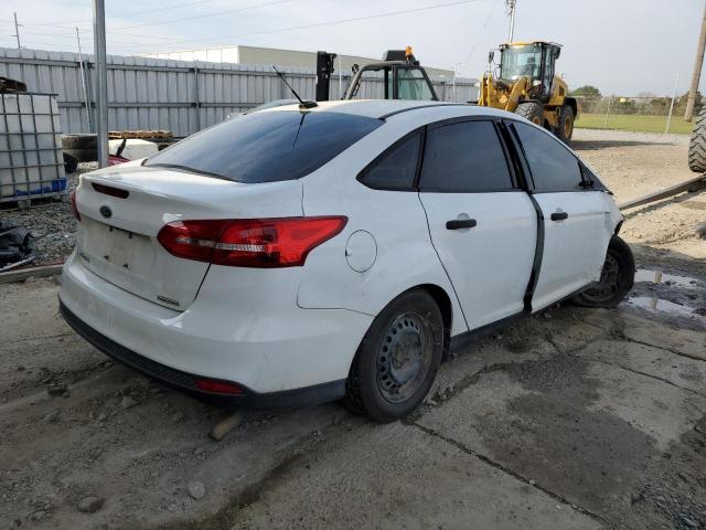 Photo 3 from auction – 2016 FORD FOCUS S with VIN 1FADP3E27GL236863