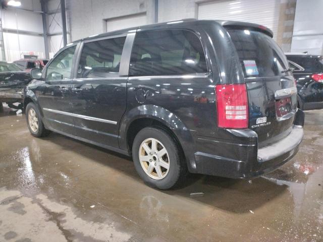 Photo 2 from auction – 2010 CHRYSLER TOWN & COU with VIN 2A4RR8D14AR405844
