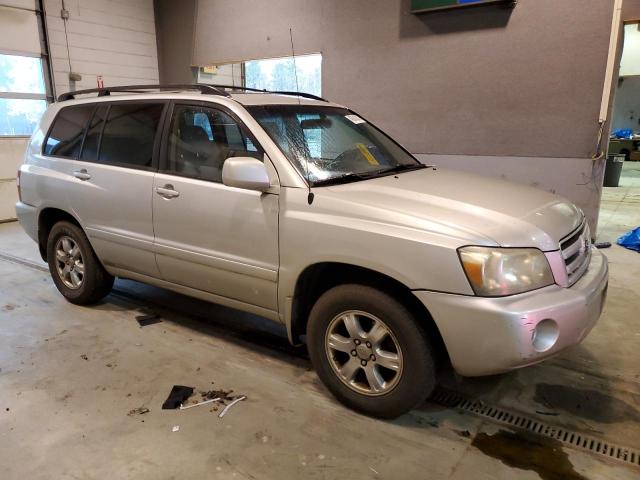 Photo 4 from auction – 2004 TOYOTA HIGHLANDER with VIN JTEDP21A540029317