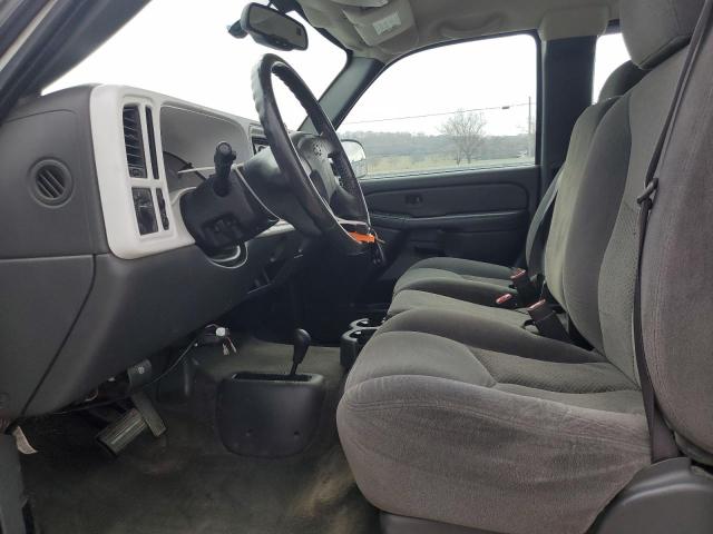 Photo 7 from auction – 2005 CHEVROLET SILVERADO with VIN 1GCEK19BX5E149441