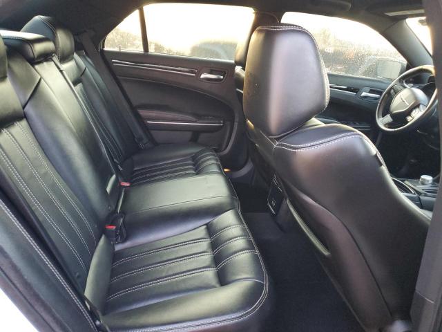 Photo 10 from auction – 2019 CHRYSLER 300 S with VIN 2C3CCABG0KH565985
