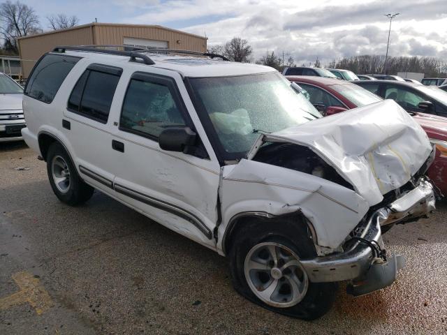 Photo 4 from auction – 2001 CHEVROLET BLAZER with VIN 1GNCS13W312126881
