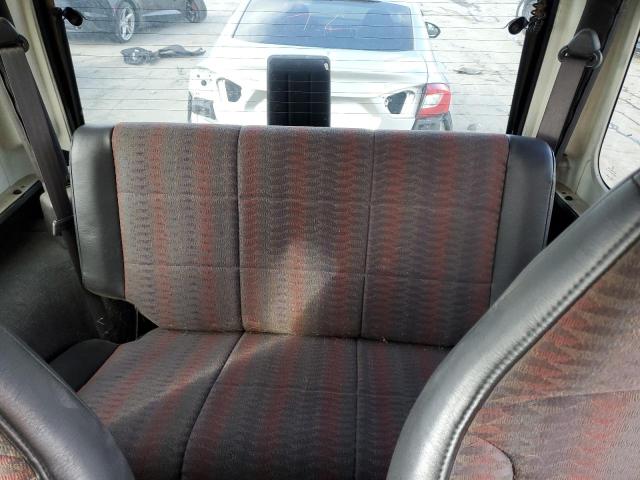 Photo 10 from auction – 2000 JEEP WRANGLER / with VIN 1J4FA49S0YP765001