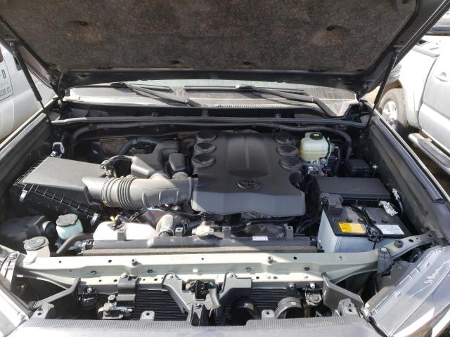Photo 12 from auction – 2022 TOYOTA 4RUNNER SR with VIN JTERU5JRXN5986939