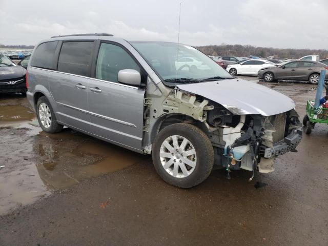 Photo 4 from auction – 2015 CHRYSLER TOWN & COU with VIN 2C4RC1BG5FR696027