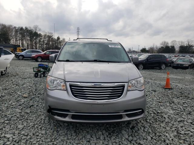 Photo 5 from auction – 2016 CHRYSLER TOWN & COU with VIN 2C4RC1BG8GR205483