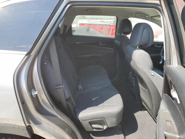 Photo 11 from auction – 2016 KIA SORENTO LX with VIN 5XYPG4A37GG103494