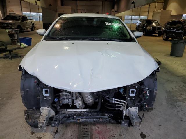 Photo 5 from auction – 2016 CHRYSLER 200 LIMITE with VIN 1C3CCCAB8GN172574