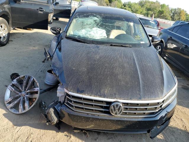 Photo 5 from auction – 2018 VOLKSWAGEN PASSAT SE with VIN 1VWBA7A35JC040529