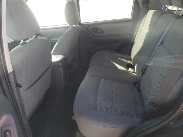 Photo 10 from auction – 2005 FORD ESCAPE XLT with VIN 1FMYU03135KD97142