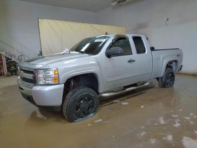 CHEVROLET SILVERADO 2010 with VIN 1GCSKSE31AZ118105 - Photo from auction
