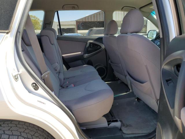 Photo 11 from auction – 2006 TOYOTA RAV4 with VIN JTMBD33V966000073
