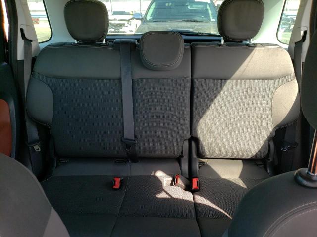 Photo 10 from auction – 2016 FIAT 500L TREKK with VIN ZFBCFADH3GZ037778