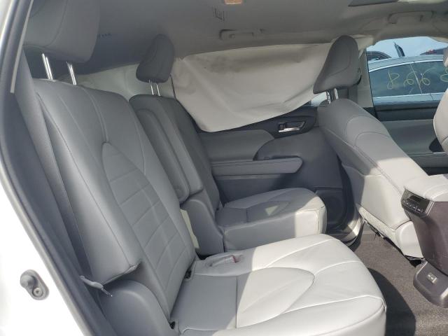 Photo 11 from auction – 2023 TOYOTA HIGHLANDER with VIN 5TDKDRAH2PS002944