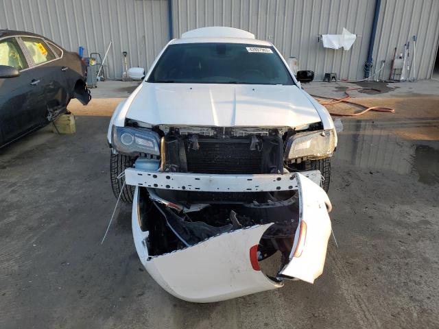 Photo 5 from auction – 2019 CHRYSLER 300 S with VIN 2C3CCABG0KH565985