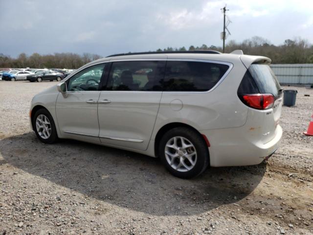 Photo 2 from auction – 2017 CHRYSLER PACIFICA T with VIN 2C4RC1BG2HR560666
