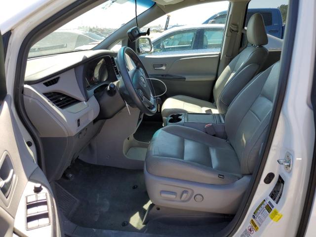 Photo 7 from auction – 2017 TOYOTA SIENNA LE with VIN 5TDKZ3DC2HS846692