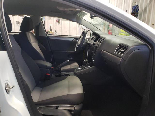 Photo 7 from auction – 2017 VOLKSWAGEN JETTA S with VIN 3VW2B7AJ1HM265079
