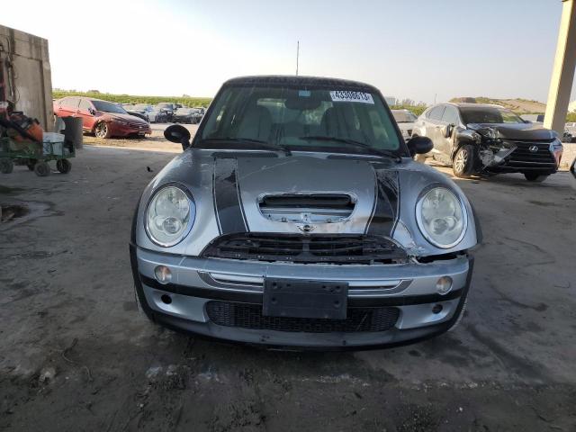 Photo 5 from auction – 2006 MINI COOPER S with VIN WMWRE33506TJ34450