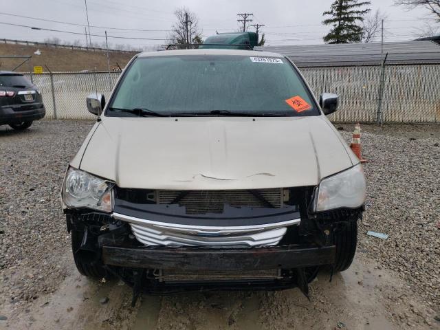 Photo 5 from auction – 2015 CHRYSLER TOWN & COU with VIN 2C4RC1CG1FR546933