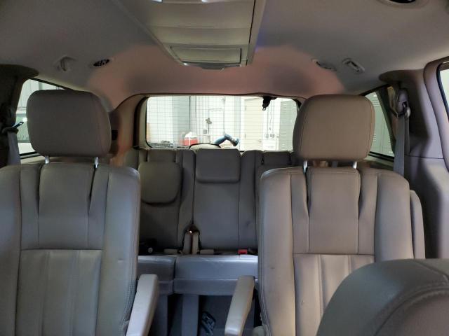 Photo 10 from auction – 2016 CHRYSLER TOWN & COU with VIN 2C4RC1BG4GR237802