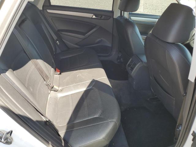 Photo 10 from auction – 2014 VOLKSWAGEN PASSAT SE with VIN 1VWBN7A39EC020617