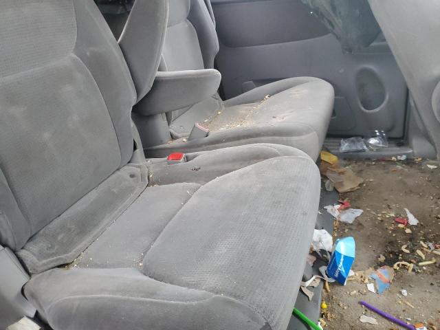 Photo 11 from auction – 2005 TOYOTA SIENNA CE/ with VIN 5TDZA23C75S344712