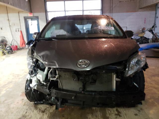 Photo 5 from auction – 2016 TOYOTA SIENNA XLE with VIN 5TDYK3DC9GS731553
