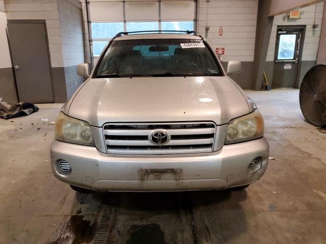 Photo 5 from auction – 2004 TOYOTA HIGHLANDER with VIN JTEDP21A540029317