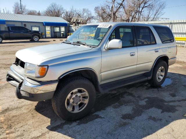 TOYOTA 4RUNNER SR 2000 with VIN JT3HN86R8Y0287600 - Photo from auction