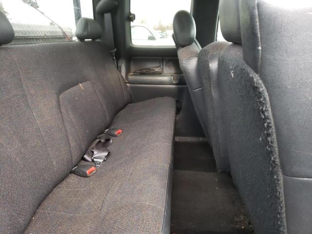 Photo 10 from auction – 1999 CHEVROLET SILVERADO with VIN 2GCEC19W7X1209065