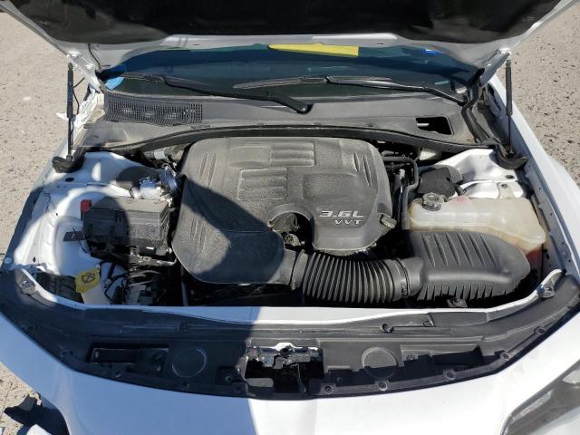 Photo 11 from auction – 2019 CHRYSLER 300 S with VIN 2C3CCABG8KH651352