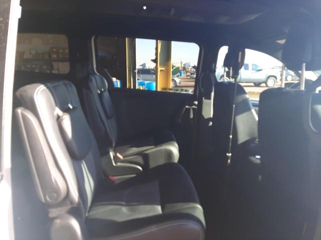 Photo 11 from auction – 2014 CHRYSLER TOWN & COU with VIN 2C4RC1HGXER109083
