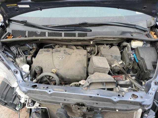 Photo 12 from auction – 2017 TOYOTA SIENNA XLE with VIN 5TDDZ3DC7HS155022